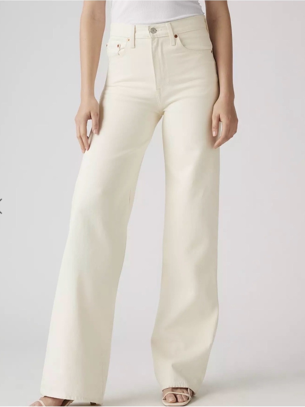 Levi's High-Rise Wide-Leg Jeans in Cream